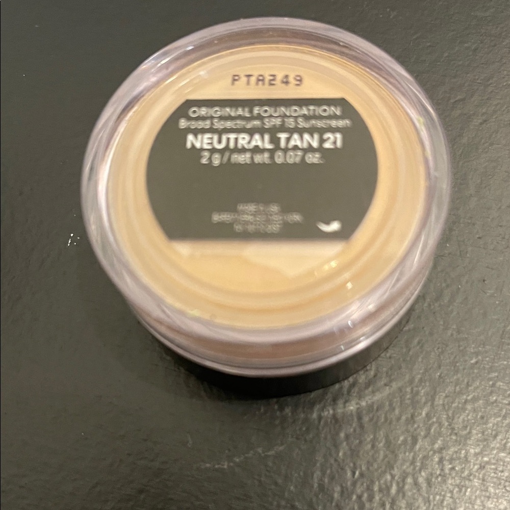 bareMinerals Original Foundation in Neutral Tan 21 - Picture 2 of 2